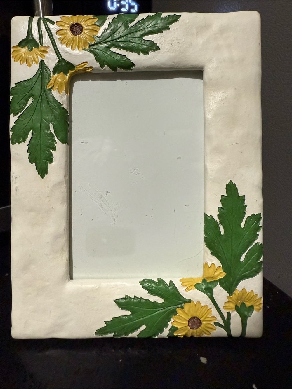 Carr Frames Sunflowers Floral Photo Hand Painted Resin Frame 9”x7” (photo 4”x6”